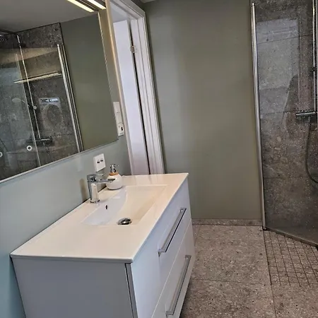 Seaside * Hjelmeland